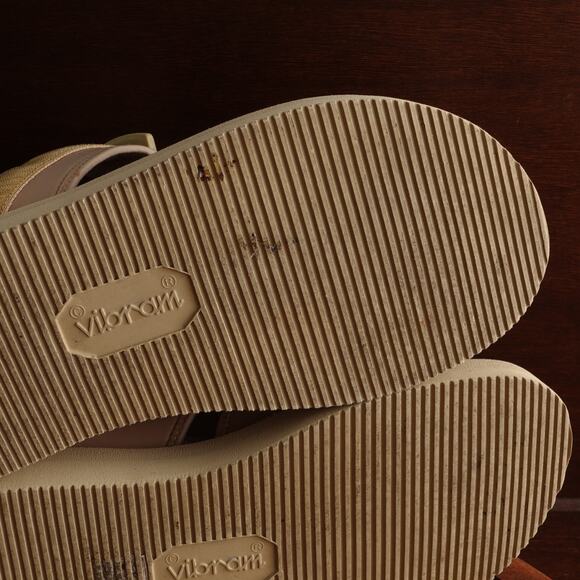 Suicoke Sandals Mens Size 12 Beige BITA-V Sport Split Toe Vibram Casual Shoes